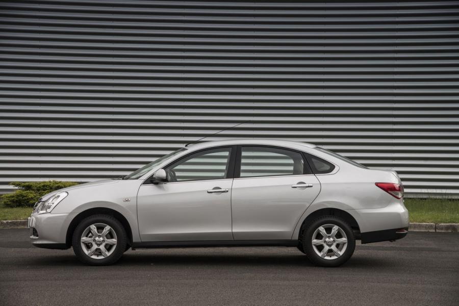  Nissan Almera 2012 года  (фото 10 из 31)